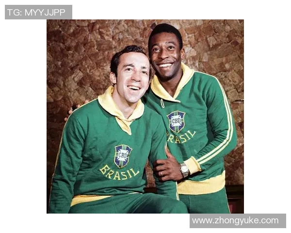 小贱贱与足球球星之间的友情与合作关系探析